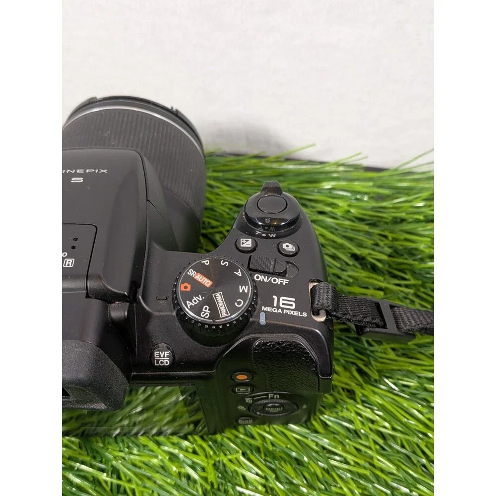 FUJIFILM FinePix S9200 Black 16MP 50x Zoom Digital Camera Tested